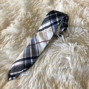 • Skinny Tie Madness Mens Necktie •
